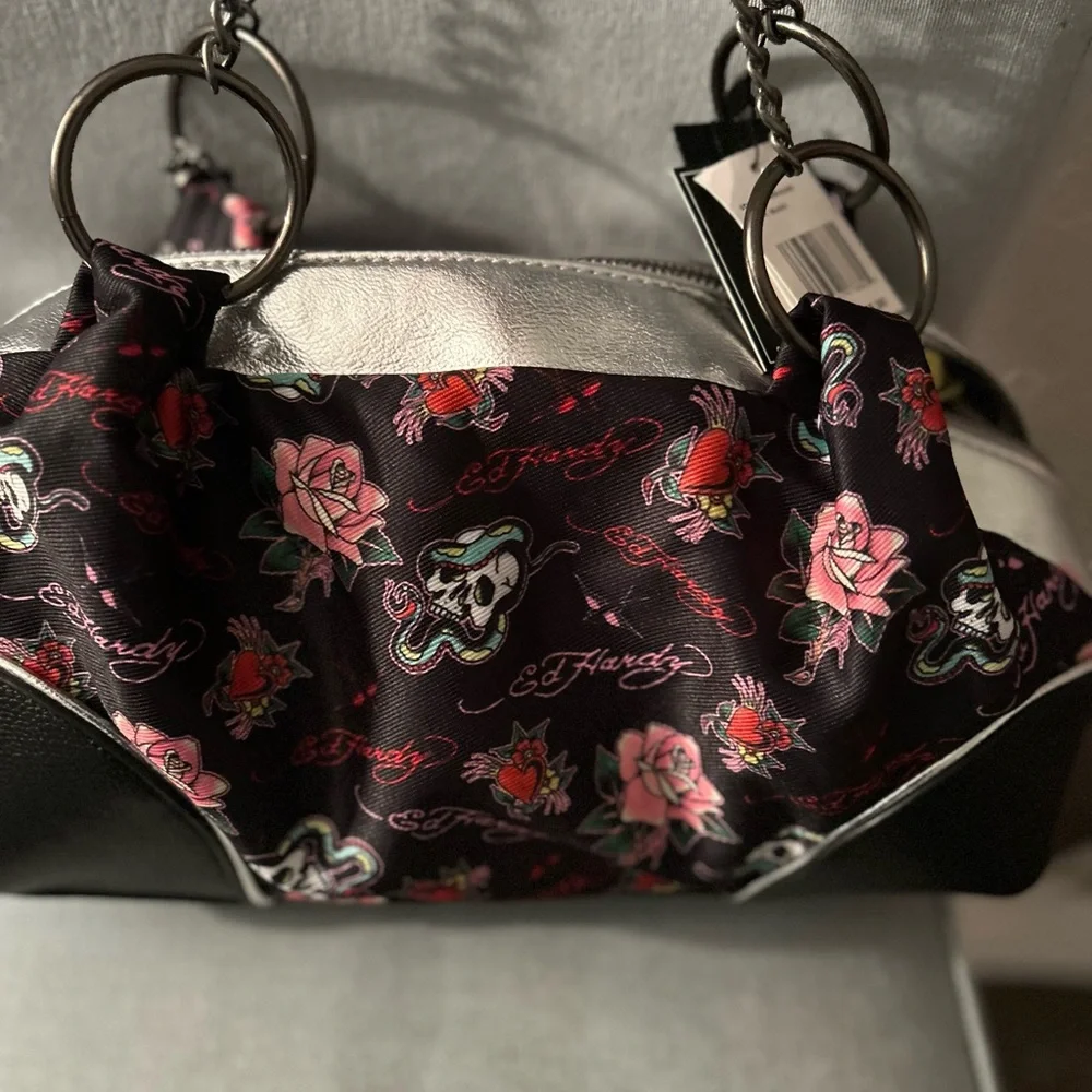 Ed Hardy Skull Heart Shoulder Bag Price is FIRM  NWT  14x7